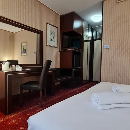 Garden Michelangelo Hotel 4*