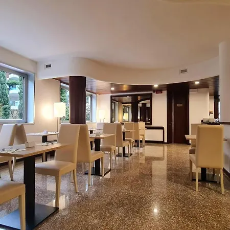 Szálloda Garden Michelangelo 4*